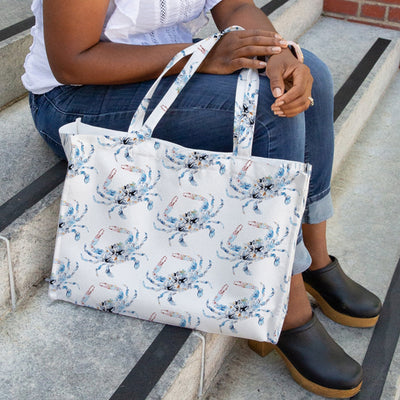 Blue Crab Floral Canvas Tote Bag Model